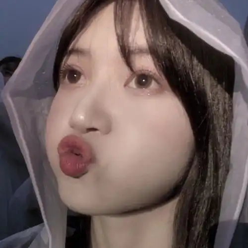 温柔又高级的女生头像