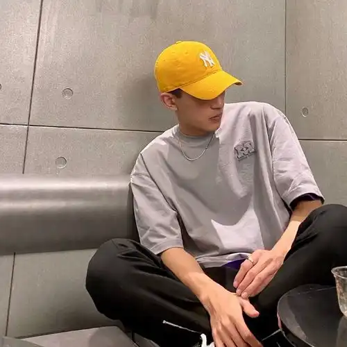 文艺小众男生头像