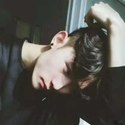 qq超酷头像男生霸气,男人就应该积极地向不幸挑战