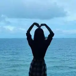 最新好看的美女背影头像唯美图片有人找才有资格下落不明