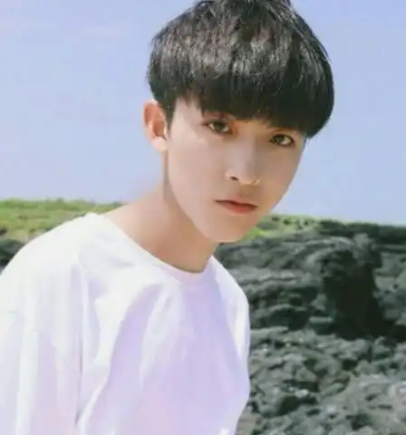 异性若这样回复你qq,直接拉黑吧,人家压根没看上你