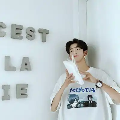 2023气质模特男生头像