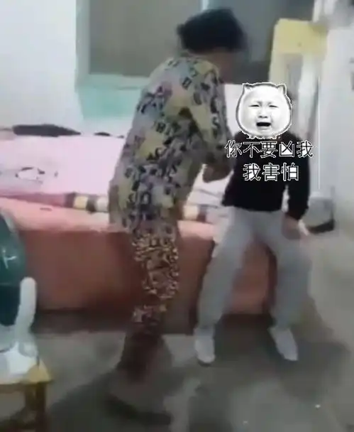 小学生要逆天了10岁男孩家中嫖娼,12岁女孩发清凉照