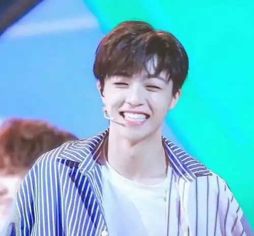 陈立农被私生跟车,暖心发文天寒地冻快回家吧,小朋友乖