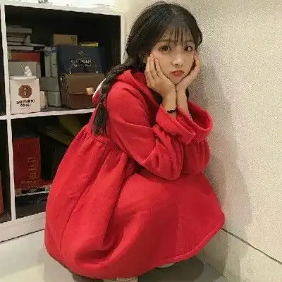 女生头像红色系韩版,红红火火的色调很喜庆