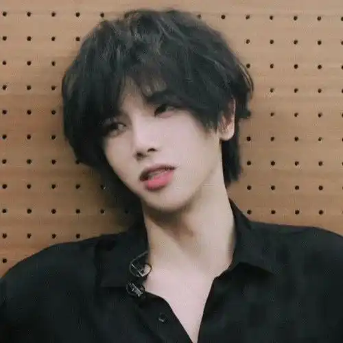 你们要的华晨宇头像