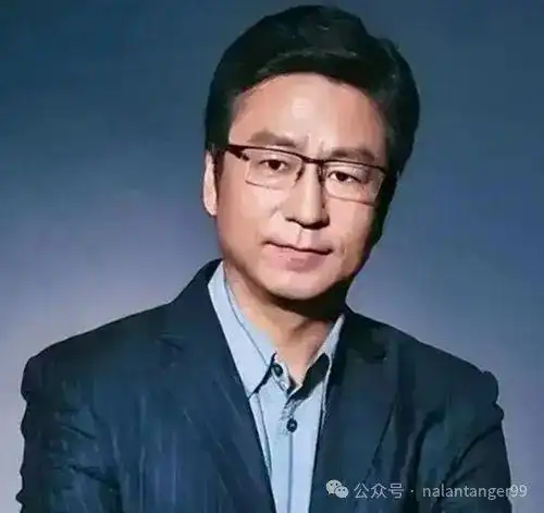 白岩松一个男人最大的不幸并非贫穷,而是老后妻离子散孤独终老