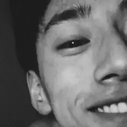 眉头轻皱可爱女生网名qq网名扣扣居