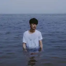 孤单伤感颓废的微博男生小丑头像别背后捅了刀还问我疼不疼