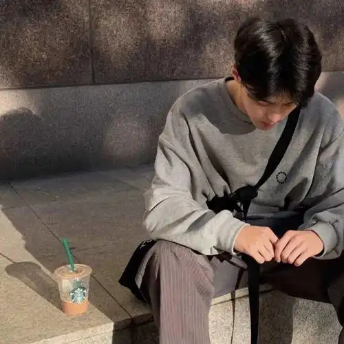 今日份男女生头像好看得很