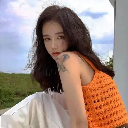 好看的现代男生女生头像