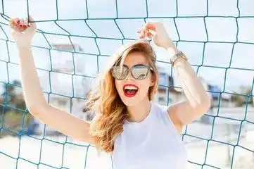 夏日戴太阳镜伤眼那是因为你没戴对