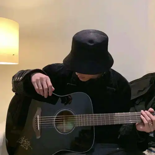 头像背景丨春风得意时间嘉许