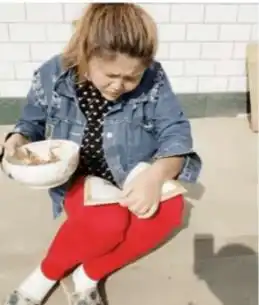 顶风作案网红郭老师被封杀后戴面具现身,粉丝却称感动哭了