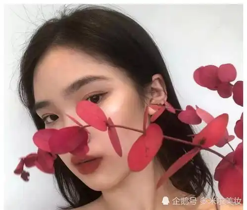 婆婆过寿,丈夫用妻子手机转账8千,看到回复后从此没这个妈