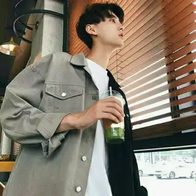 2018qq男生头像高冷帅气超有范强迫和乞求来的爱情是不牢固的