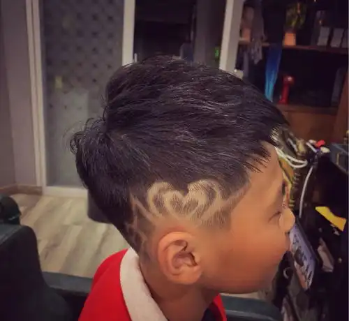 小男生帅气发型,剪它