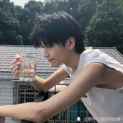 篮球场上,男生自认为没眼看的3动作,女生眼里是心动啊