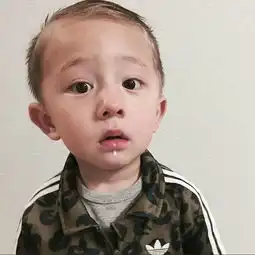 请问这个小男孩叫什么