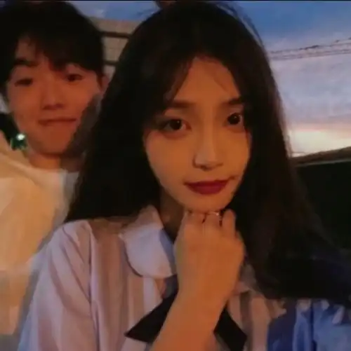 适合热恋期的情侣头像