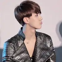 潮流男生头像简单的像个小孩子