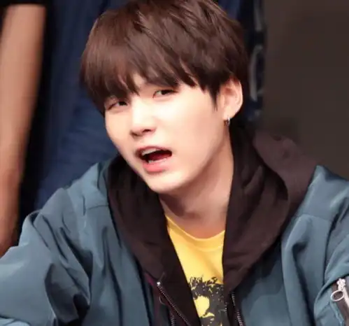 中年女人喜欢的男人,不管岁数大小,都有追求爱情的权利