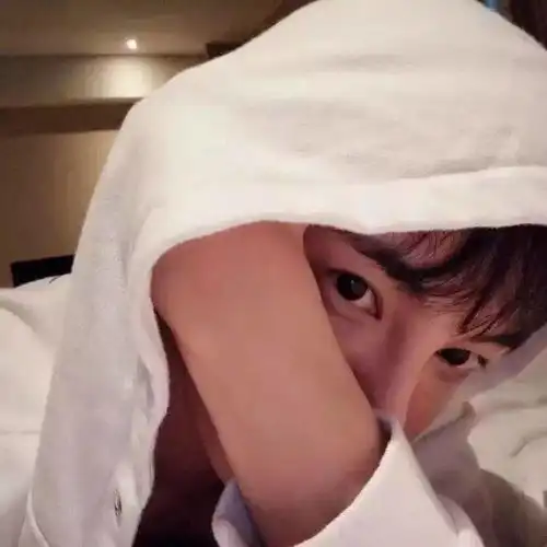 头像生活或许很糟糕但你很可爱