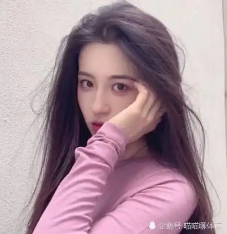 女生学会这三种套路,你喜欢的人就肯为你收心,不信看看