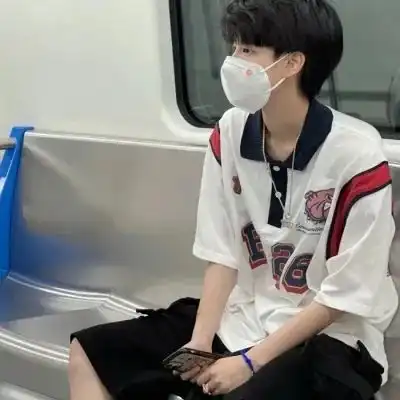 男生头像又是一年盛夏会偶尔想我吗