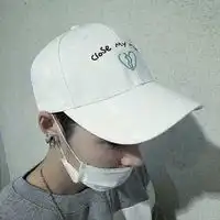 黑白男鸭舌帽头像微信头像图片大全