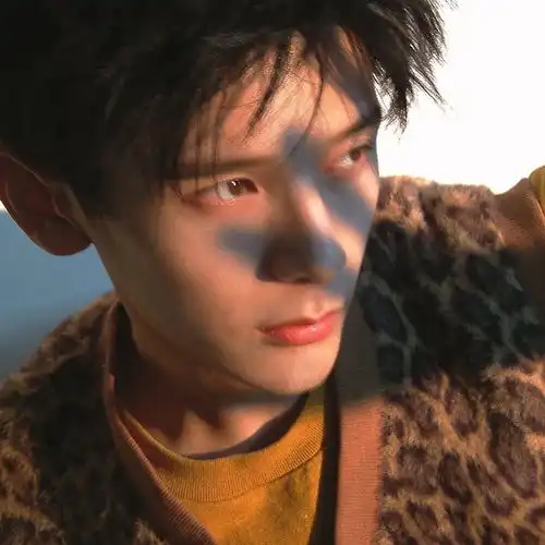 头像要把温柔交付给能察觉你小情绪的男孩子