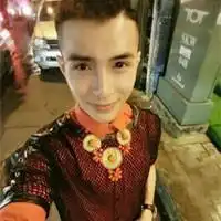 这男的是谁