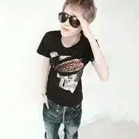 恋爱就象吃辣椒,不吃的时候它总是奇香无比,但真正吃的时候却辣的你痛不欲生,后悔莫及,发誓永不再吃,