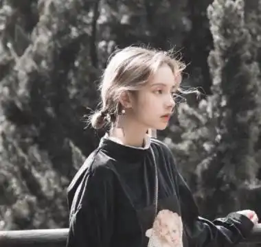 懂照顾女朋友感受,会主动和女友闺蜜保持距离的星座男