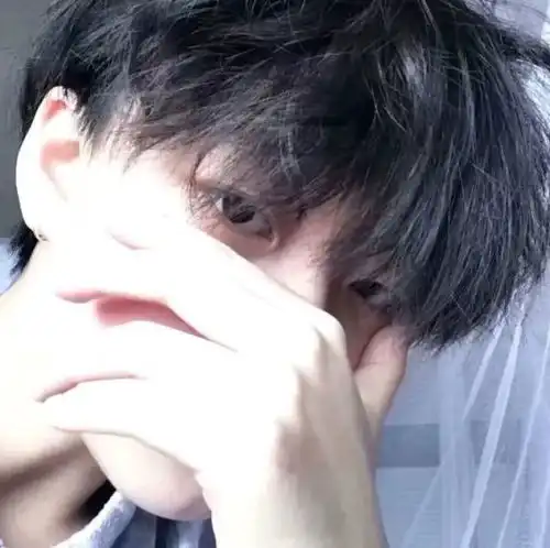 男头理想主义的少年永远不会被现实招安