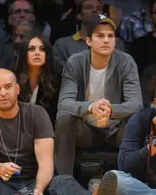 1213nba常规赛美女精选名流美妻点亮赛场