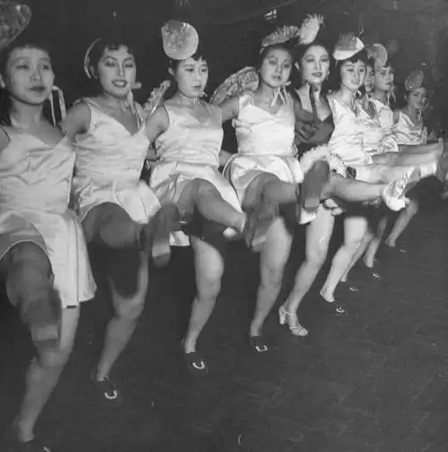日本投降后,滞留我国东北的10万日本女人去哪了日本羞于启齿