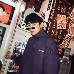 男生头像你啊年少有为而我年幼无知所以我们之间才不可能吧