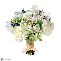 纯洁素雅超浪漫的白色新娘手捧花