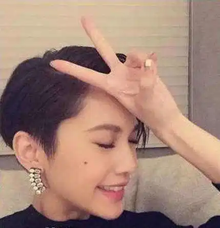 小猪曾说杨丞琳紧,可是嘴却这么松如此扰乱娱乐圈,怪不得会被封杀