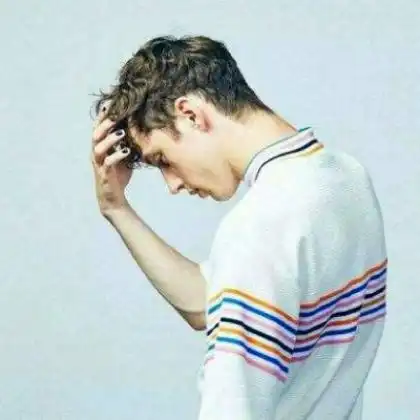 成熟欧美男头像,清醒地看着自己沦陷