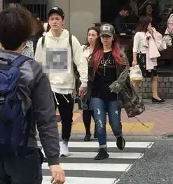 邓紫棋默认的他曾是闺蜜男友外公是关之琳前夫