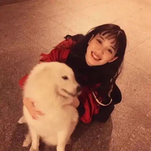 女生头像妈妈说的话真的是为你好晚点恋爱吧