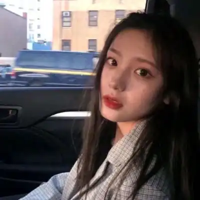 溺毙高冷成熟简单气质魅力女头.微信头像我要个性网