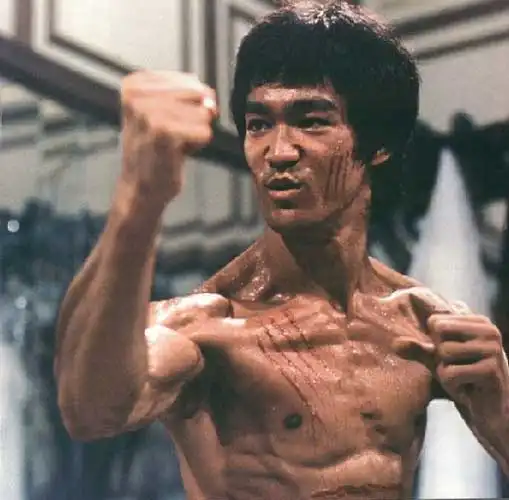 求腹肌帅哥照片