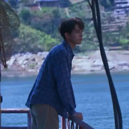 看清它本来的色调