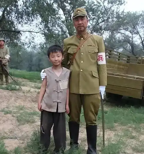 马卫军演了大半辈子日本大佐,和妻儿定居日本,68岁死在日本