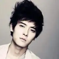 跪求清晰男生正脸头像大图片