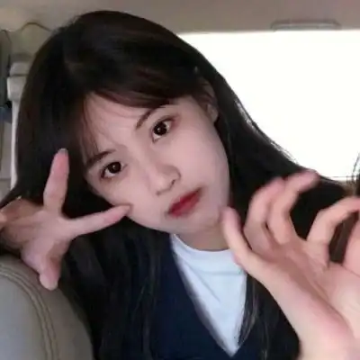 闺头有趣的友谊胜过敷衍的爱情.