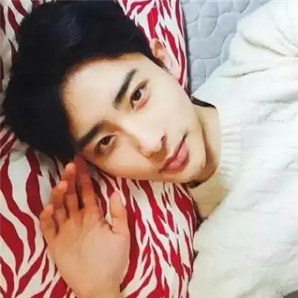 看着特别顺眼男生帅气暖男头像,只要顺眼就用吧